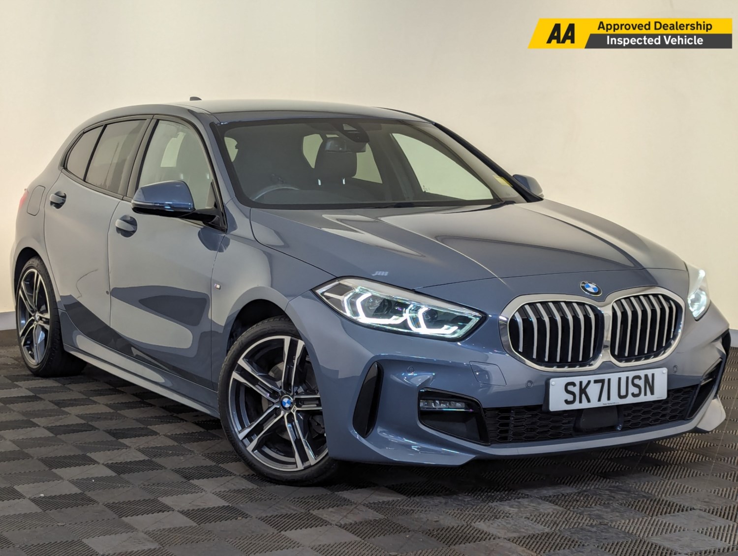 BMW 1 Series Listing Image