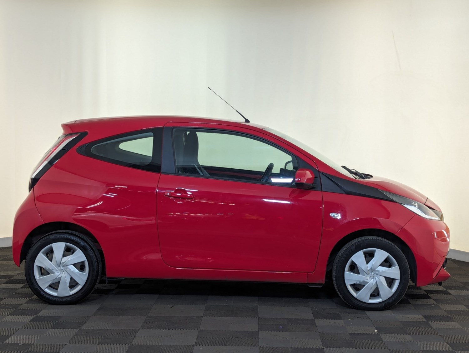 Toyota AYGO Listing Image