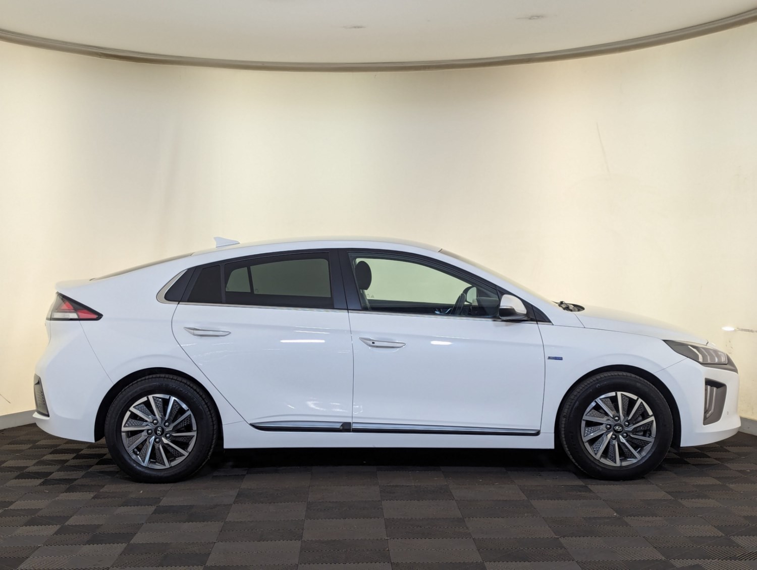 Hyundai IONIQ Listing Image