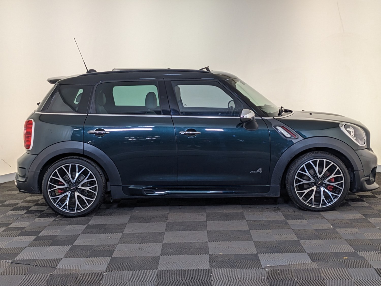 MINI Countryman Listing Image