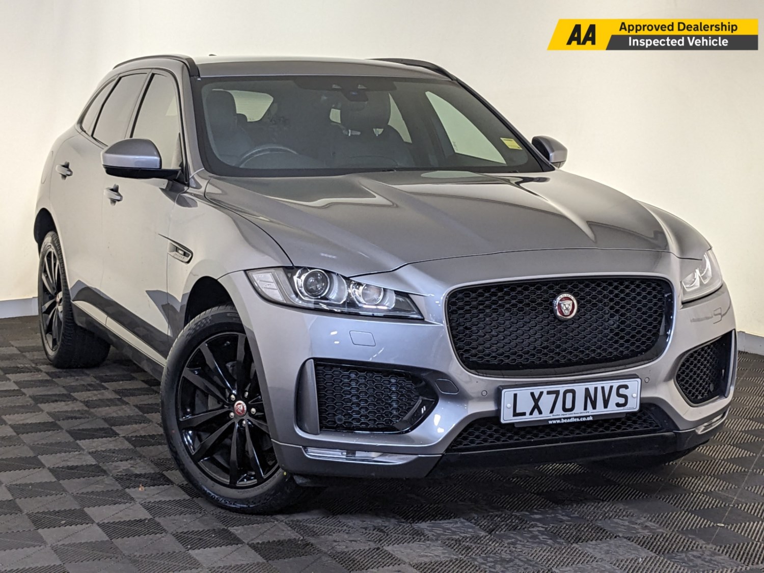 Jaguar F-PACE Listing Image