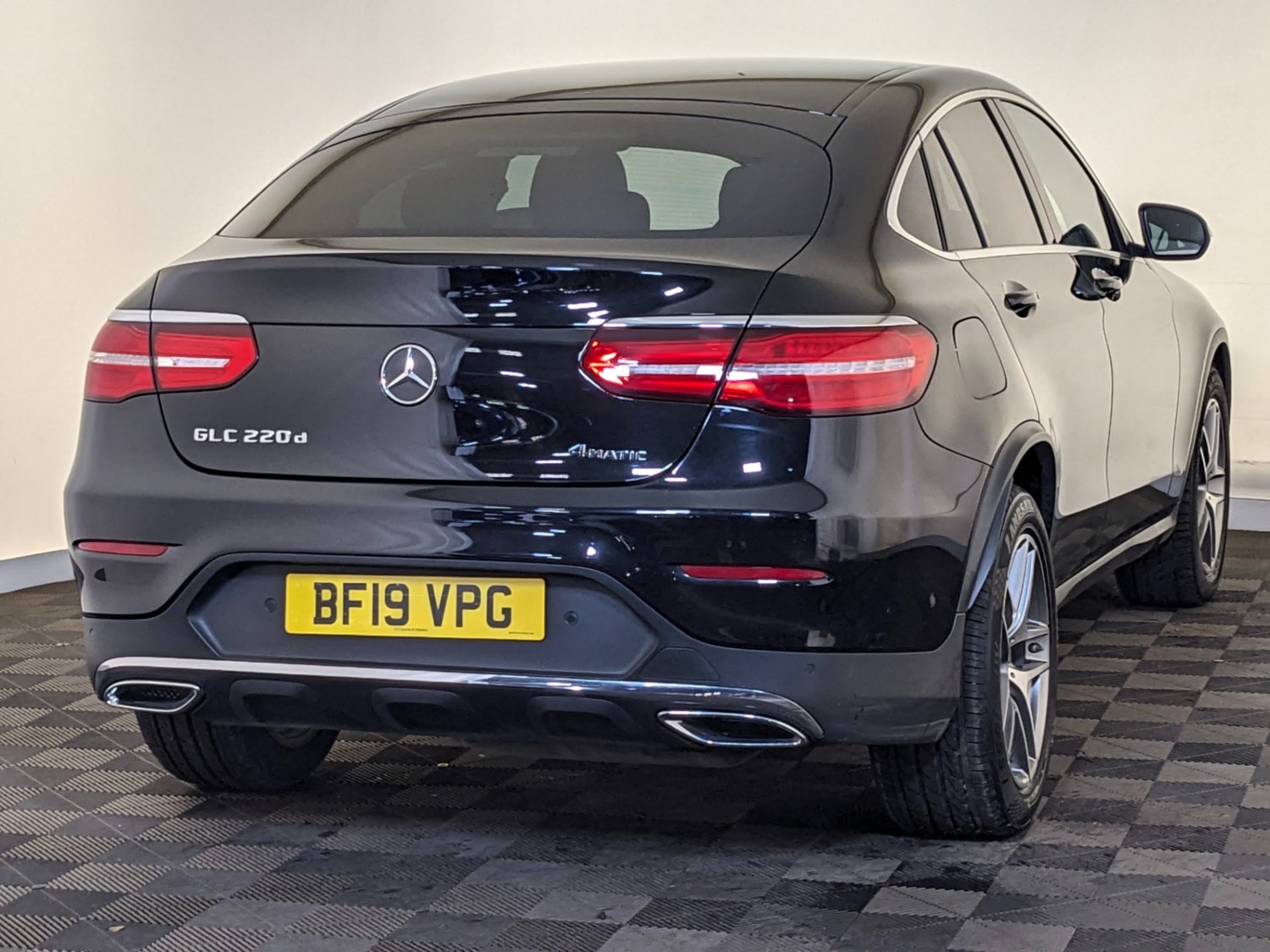 Mercedes-Benz GLC Listing Image