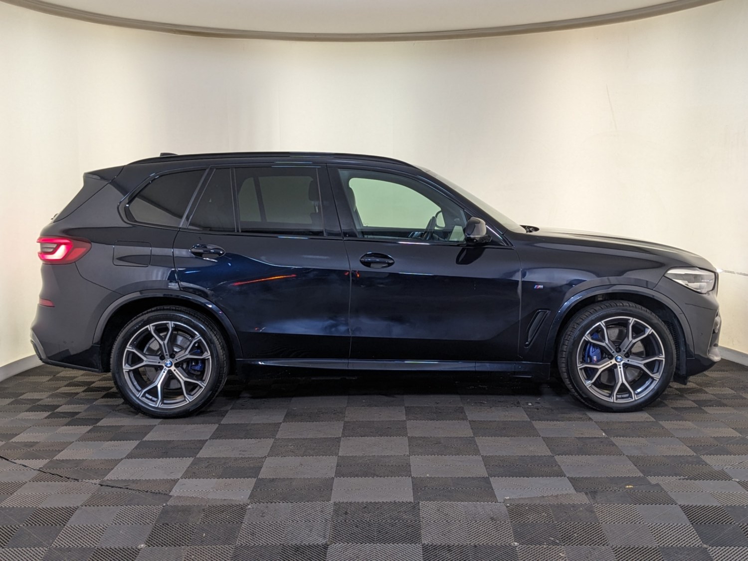 BMW X5 Listing Image