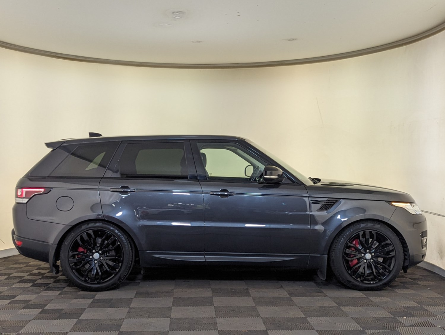 Land Rover Range Rover Sport Listing Image