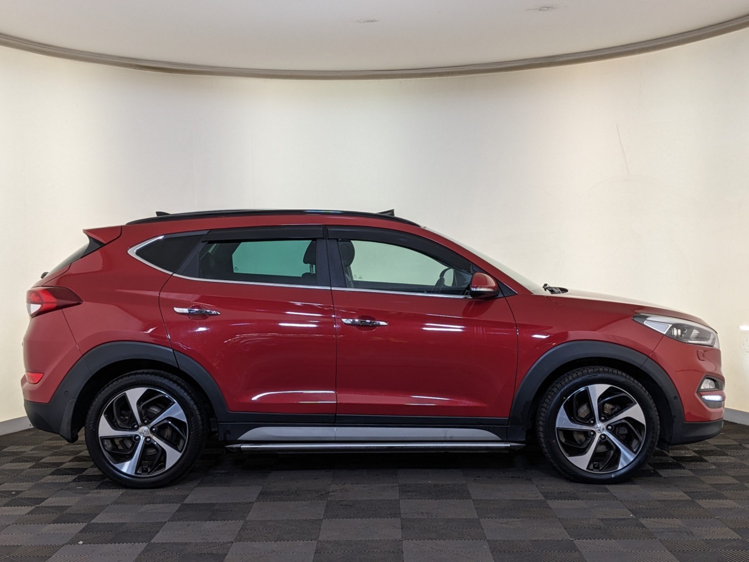 Hyundai TUCSON Listing Image