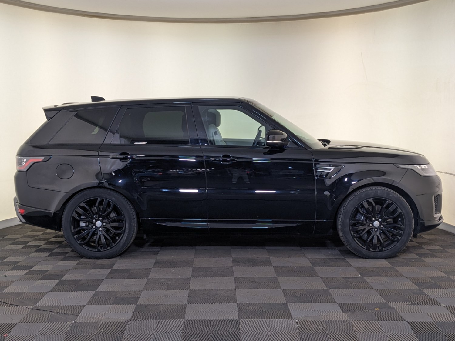 Land Rover Range Rover Sport Listing Image