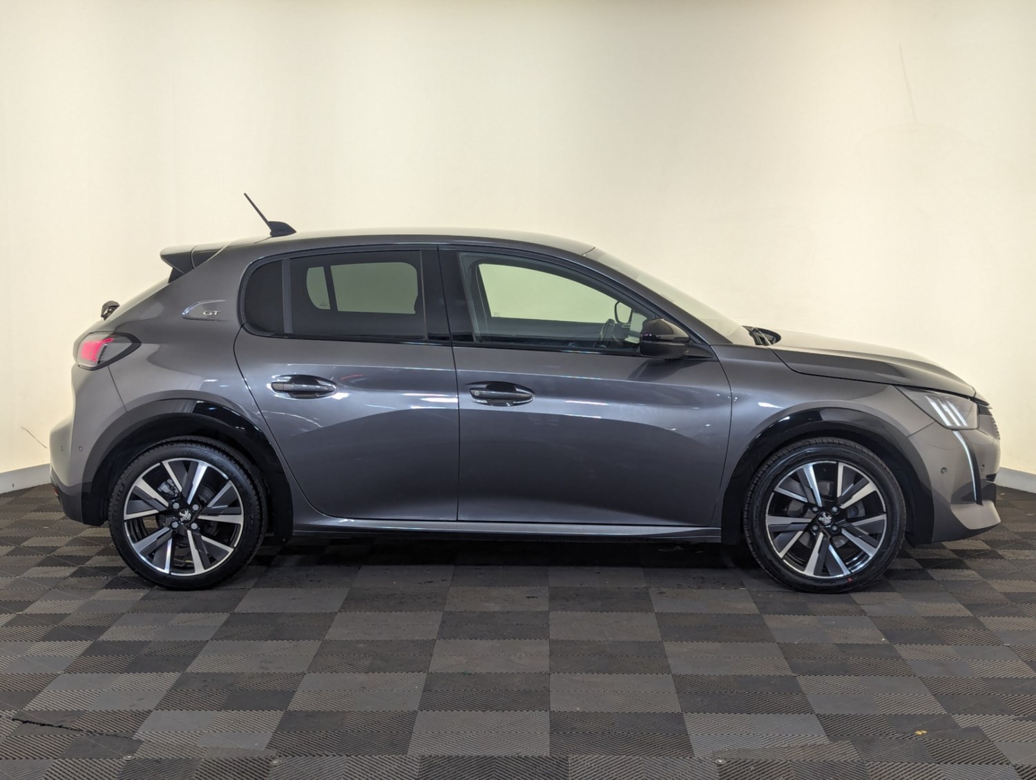 Peugeot 208 Listing Image