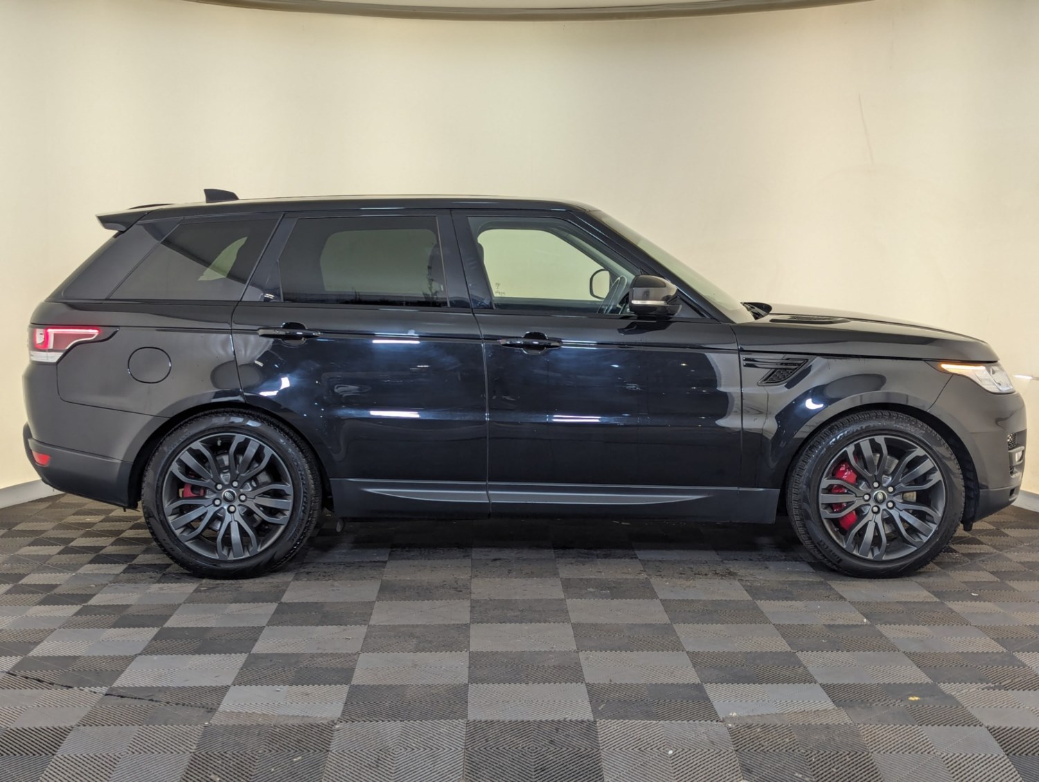 Land Rover Range Rover Sport Listing Image