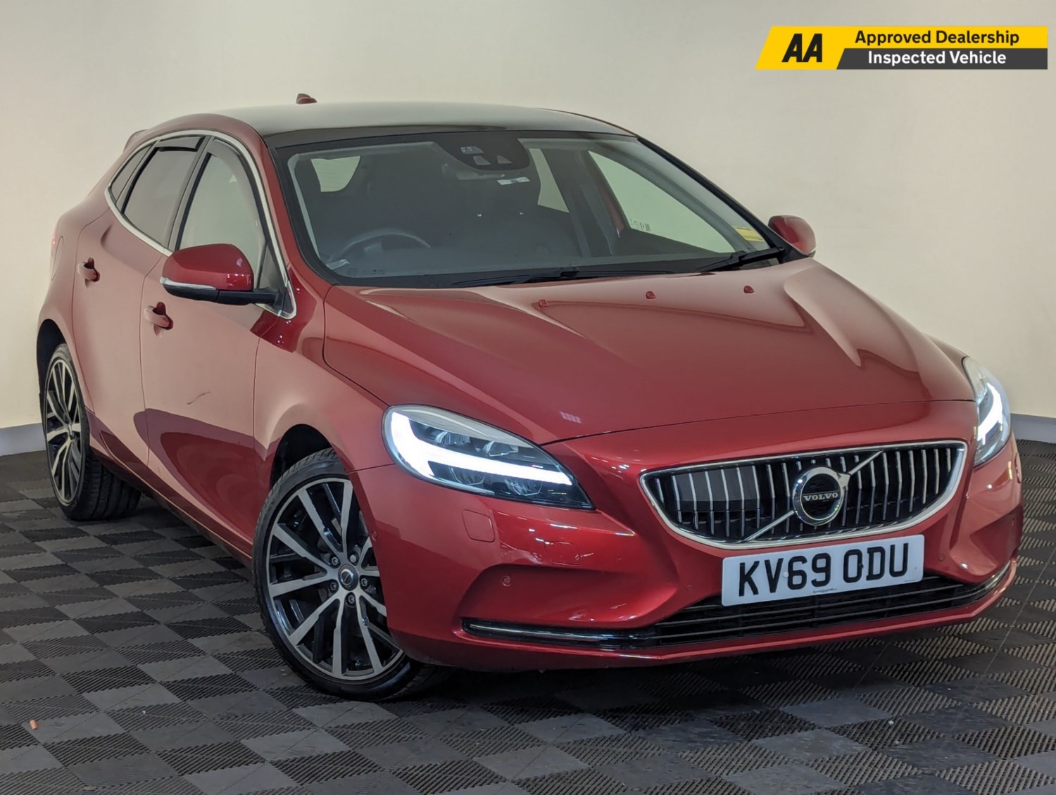 Volvo V40 Listing Image