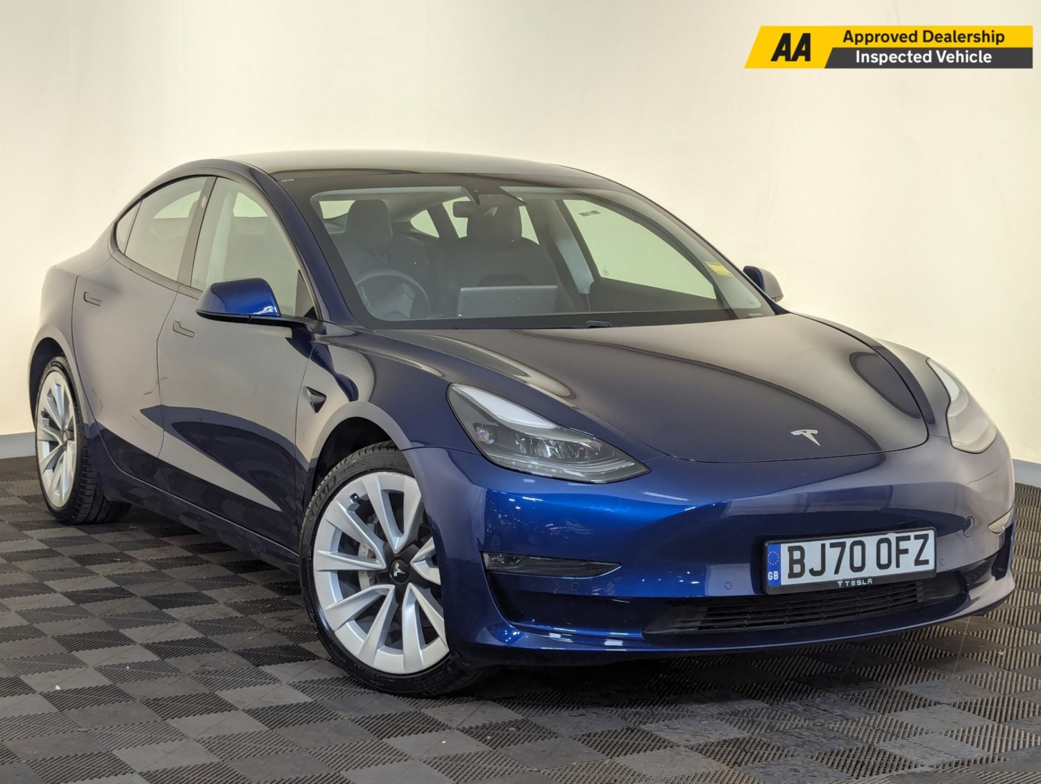 Tesla Model 3 Listing Image