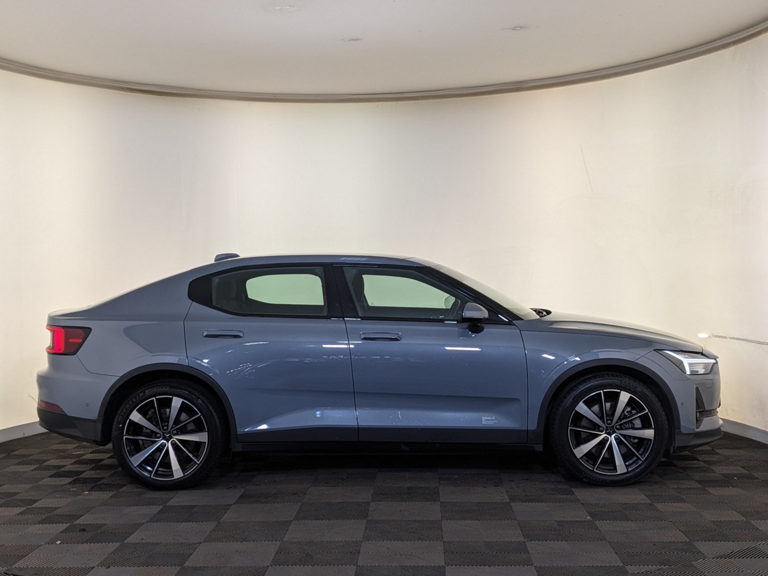 Polestar Polestar 2 Listing Image