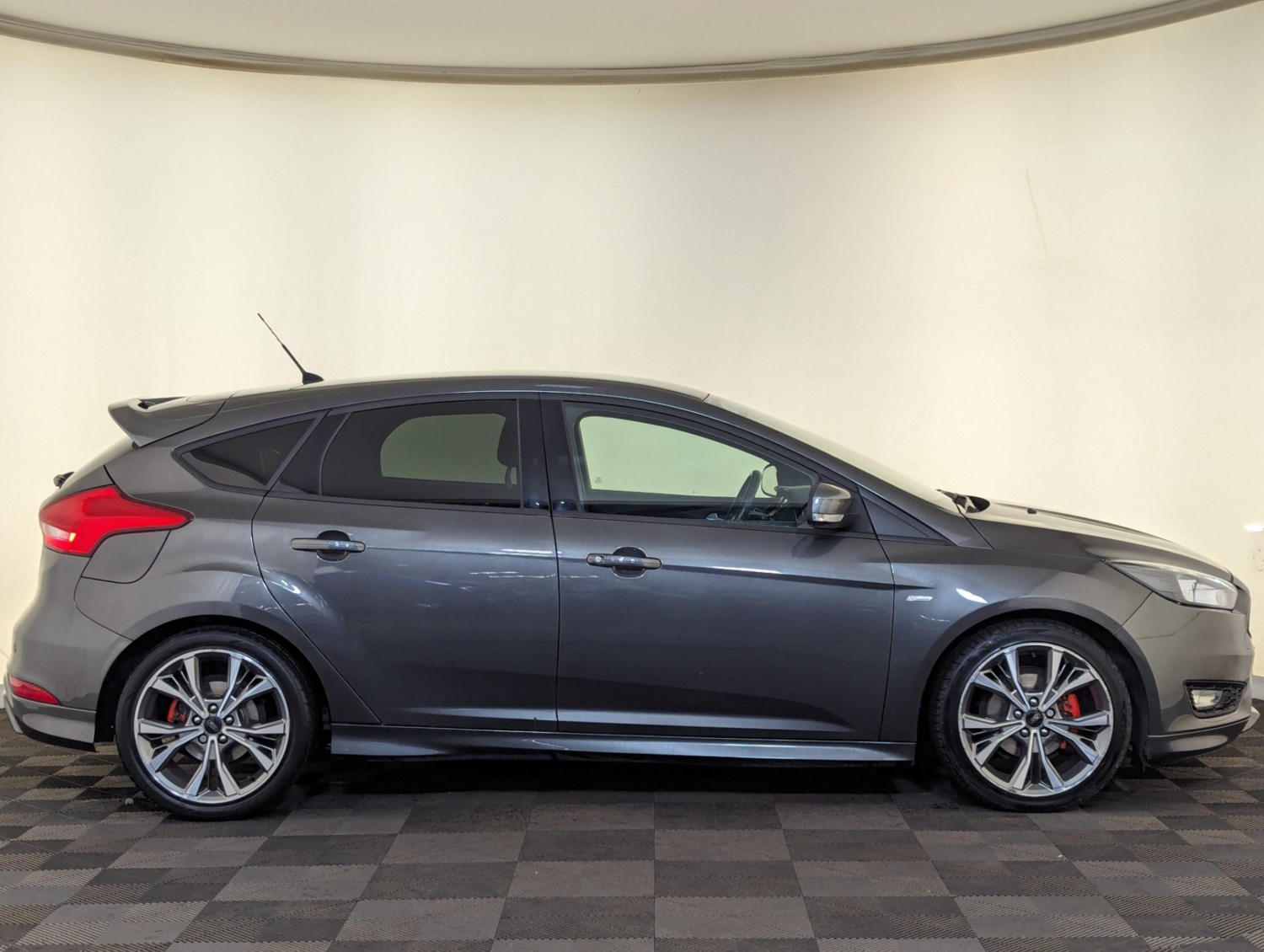 Ford Focus Listing Image