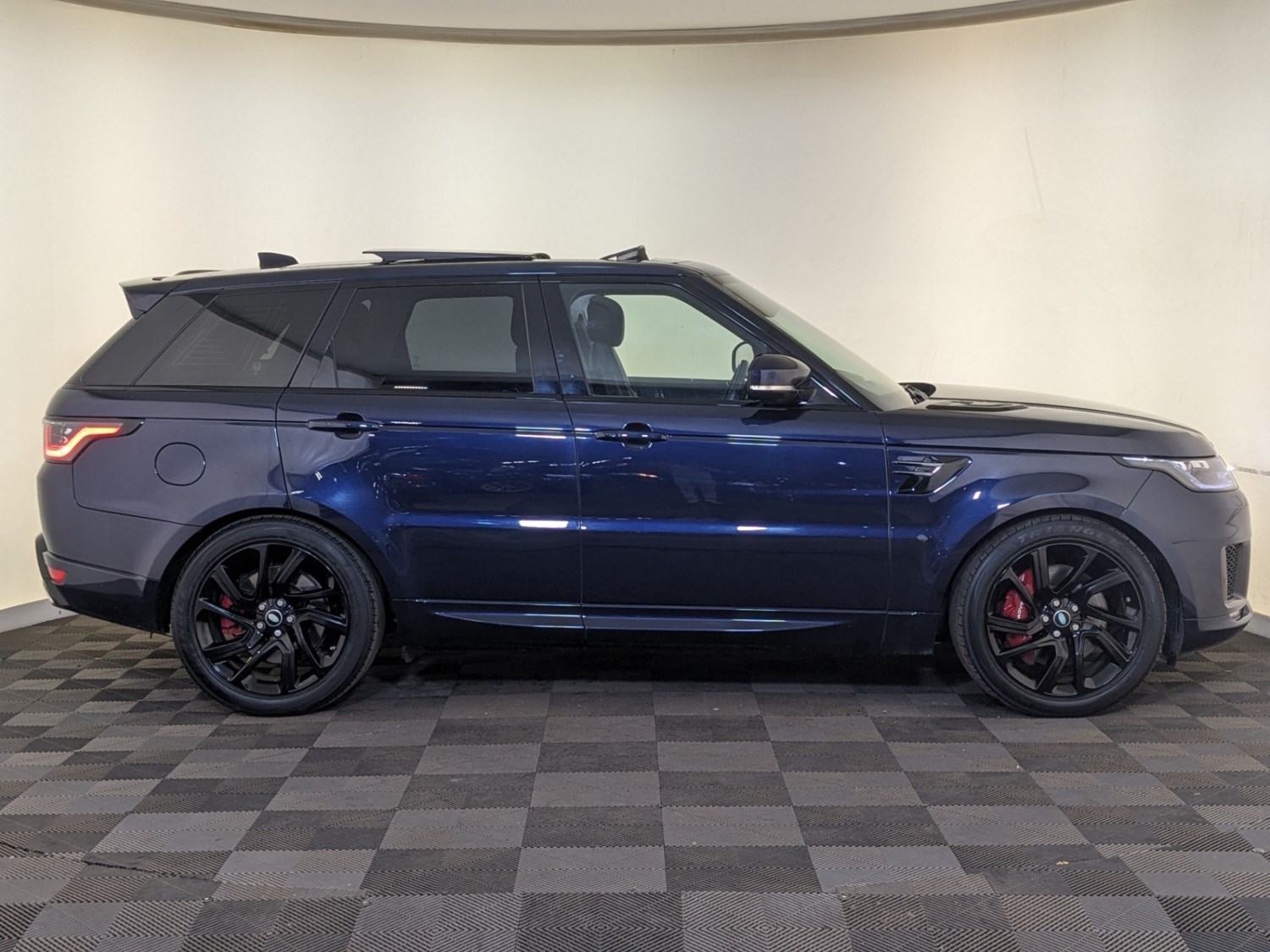 Land Rover Range Rover Sport Listing Image