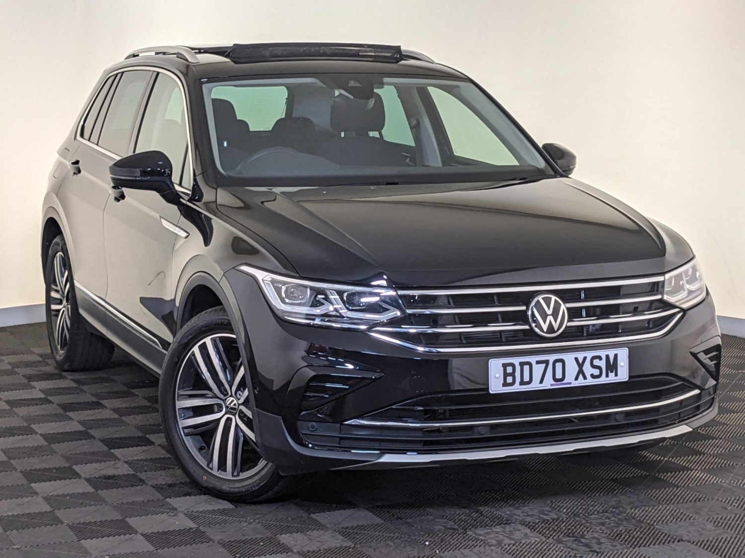 Volkswagen Tiguan Listing Image