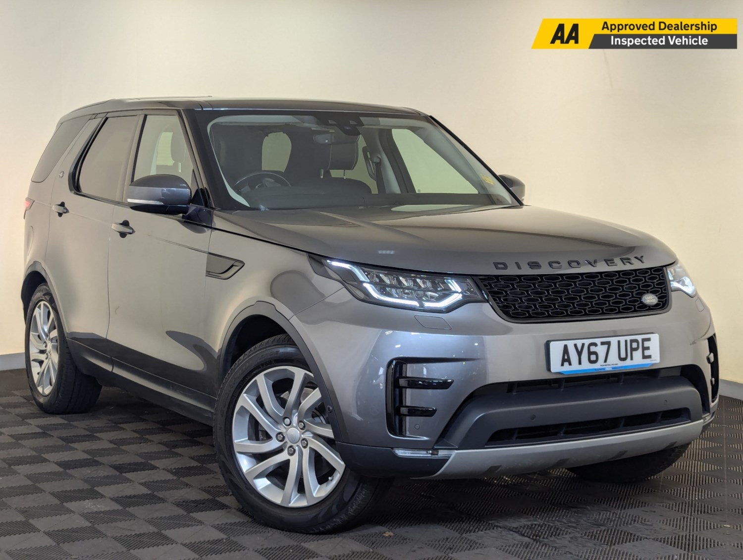 Land Rover Discovery Listing Image