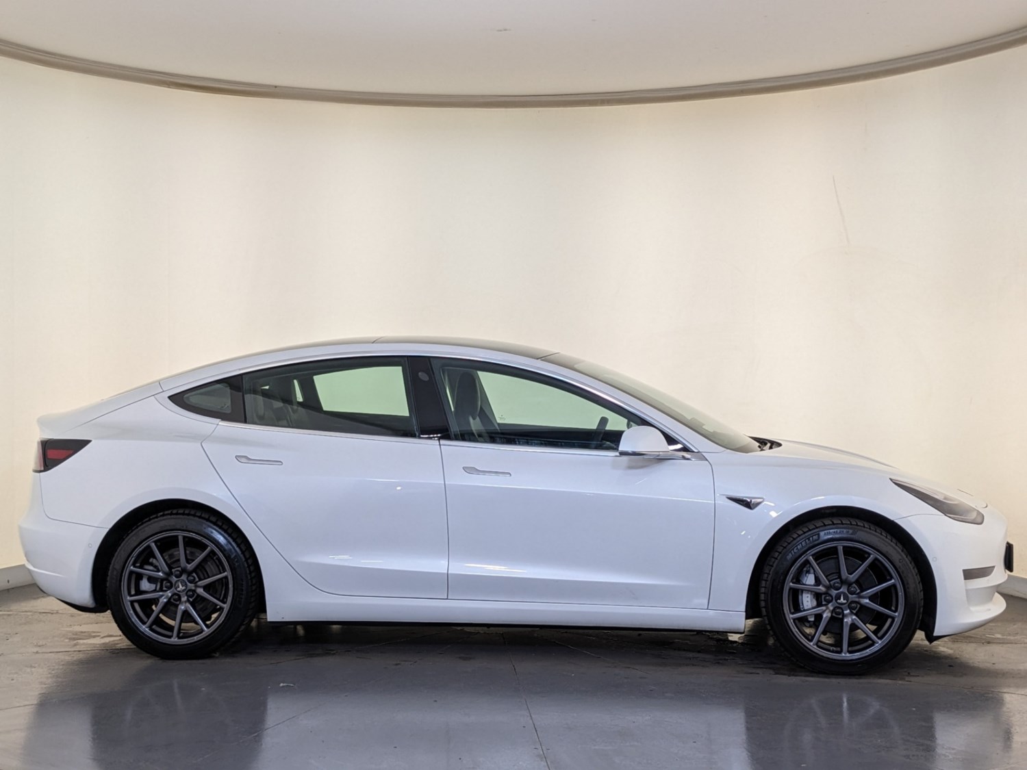 Tesla Model 3 Listing Image