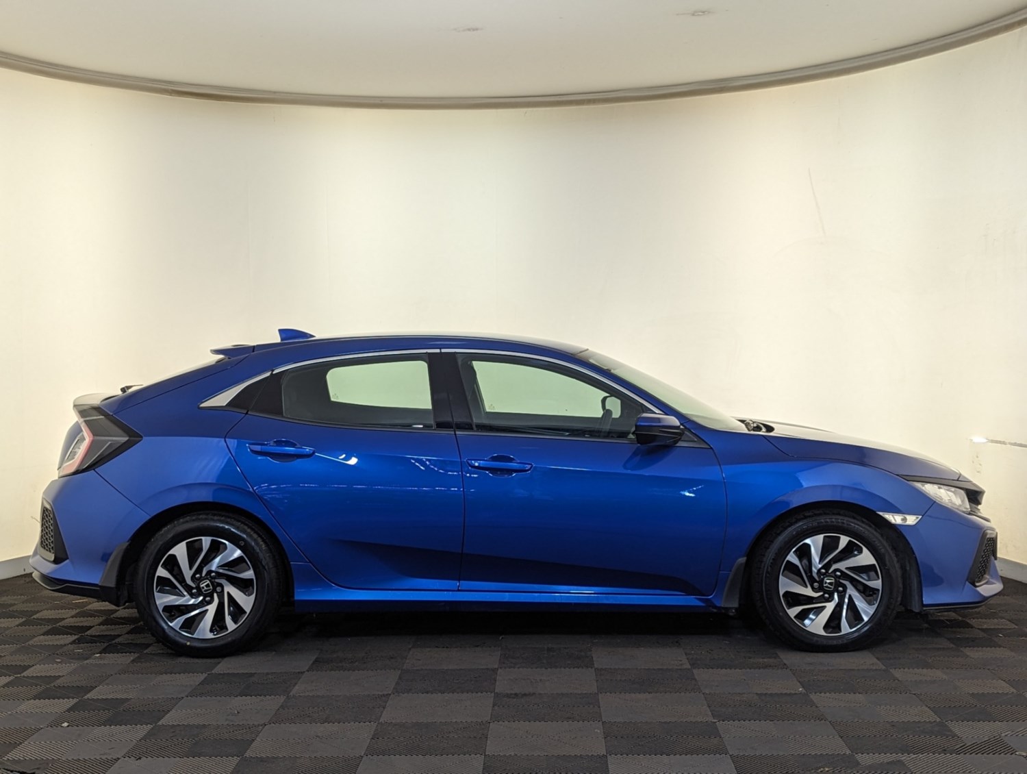 Honda Civic Listing Image