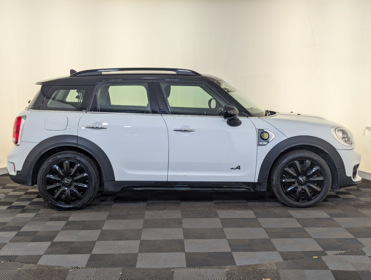 MINI Countryman Listing Image