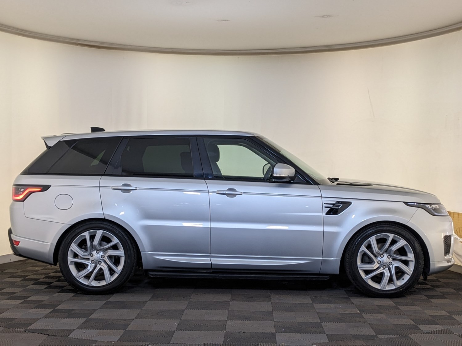 Land Rover Range Rover Sport Listing Image