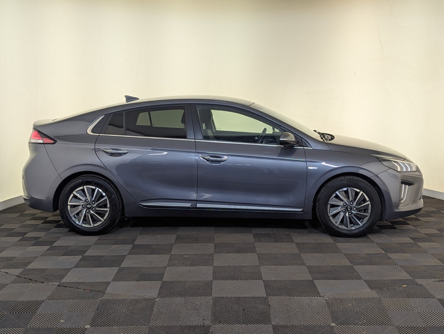 Hyundai IONIQ Listing Image