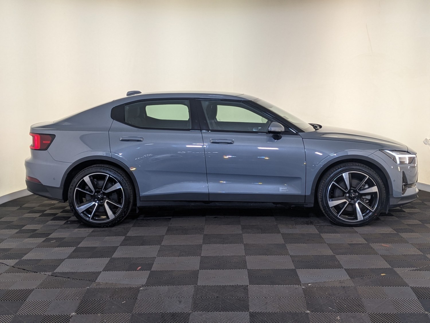 Polestar Polestar 2 Listing Image