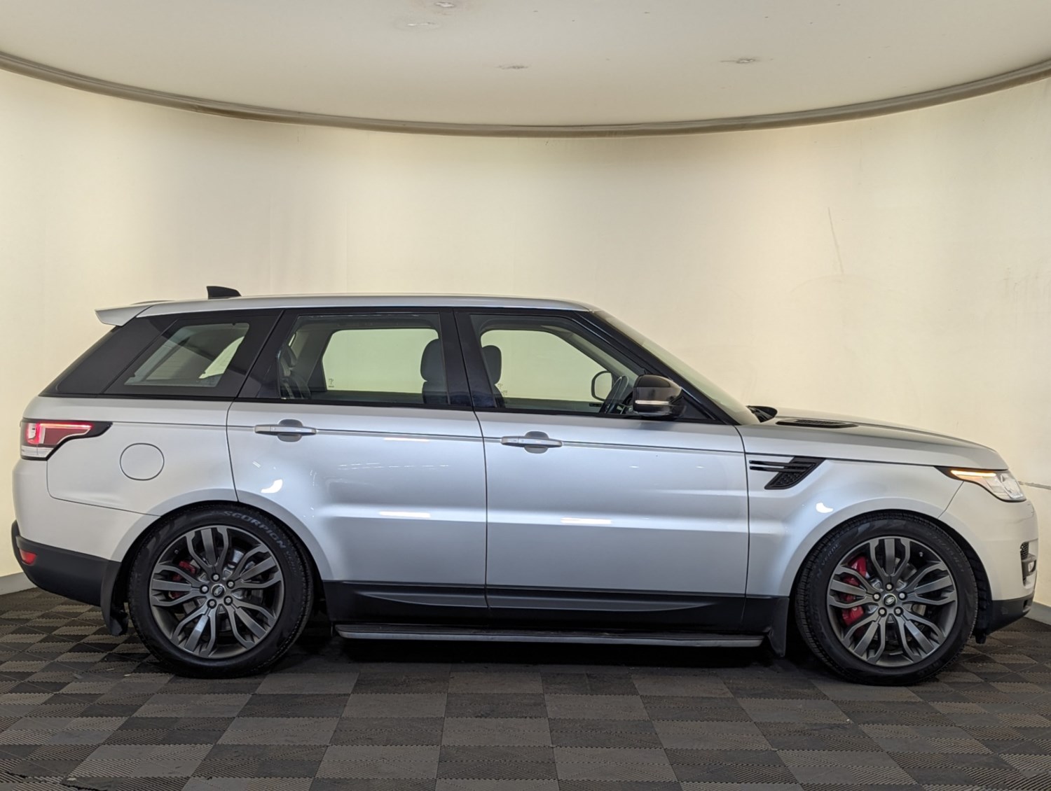 Land Rover Range Rover Sport Listing Image