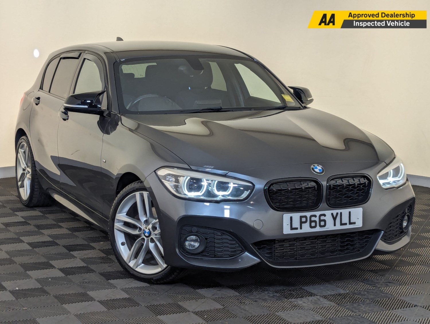 BMW 1 Series Listing Image