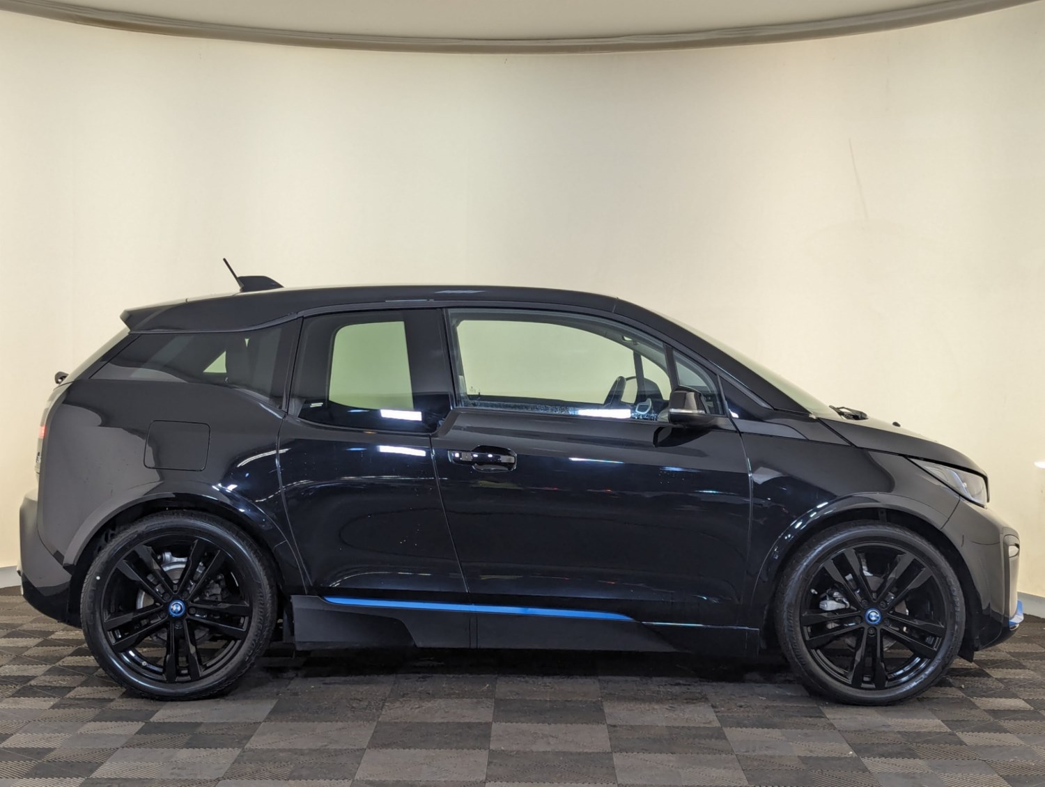 BMW i3 Listing Image