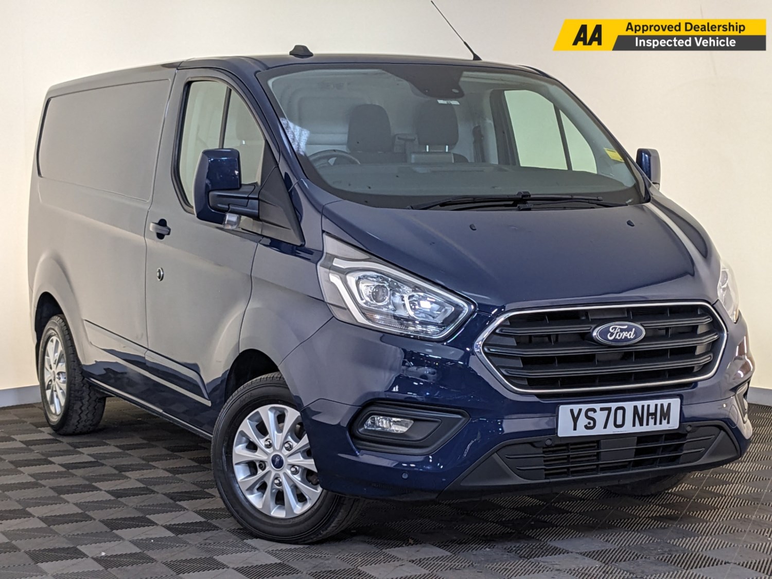 Ford Transit Custom Listing Image