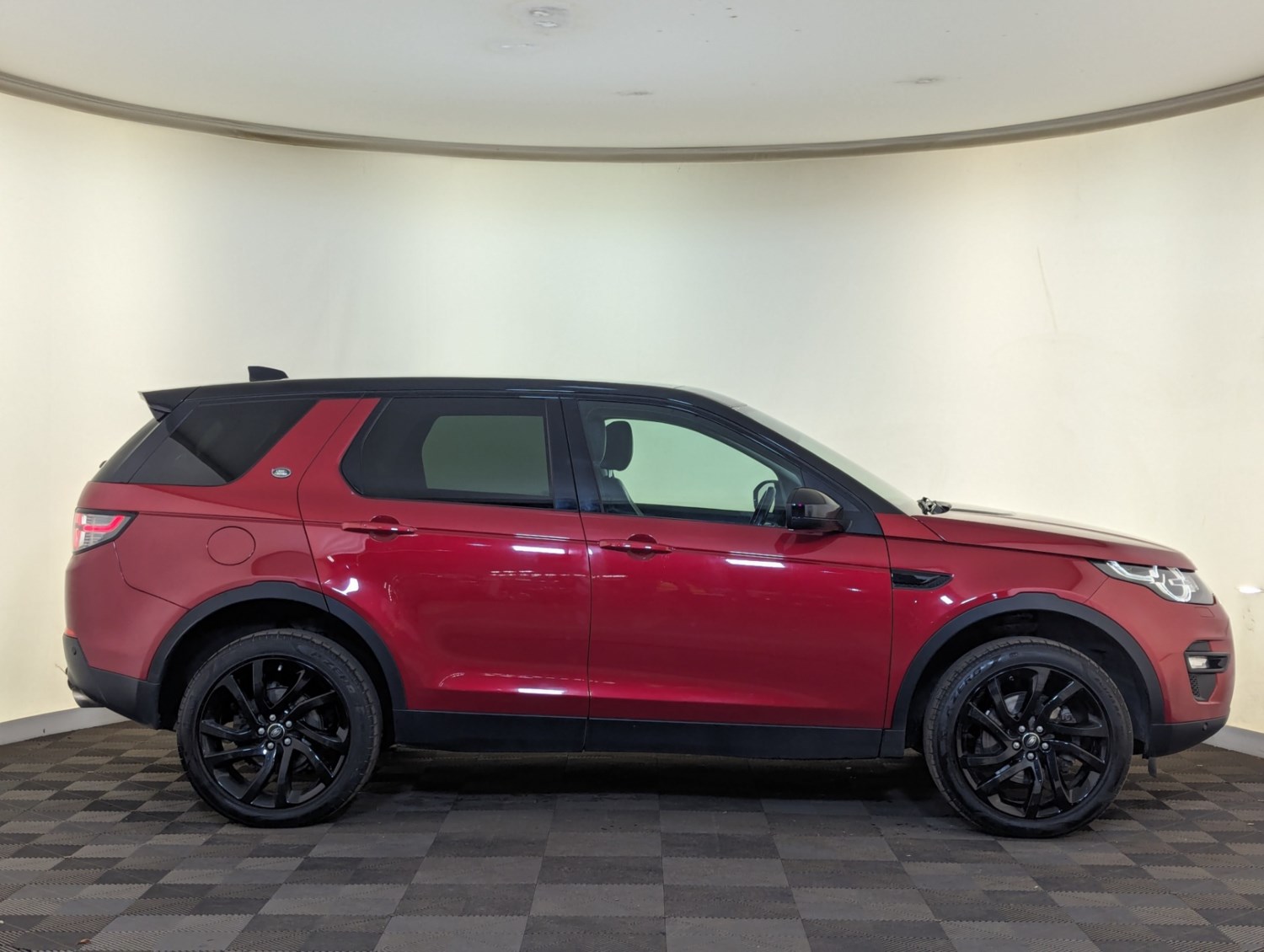 Land Rover Discovery Sport Listing Image