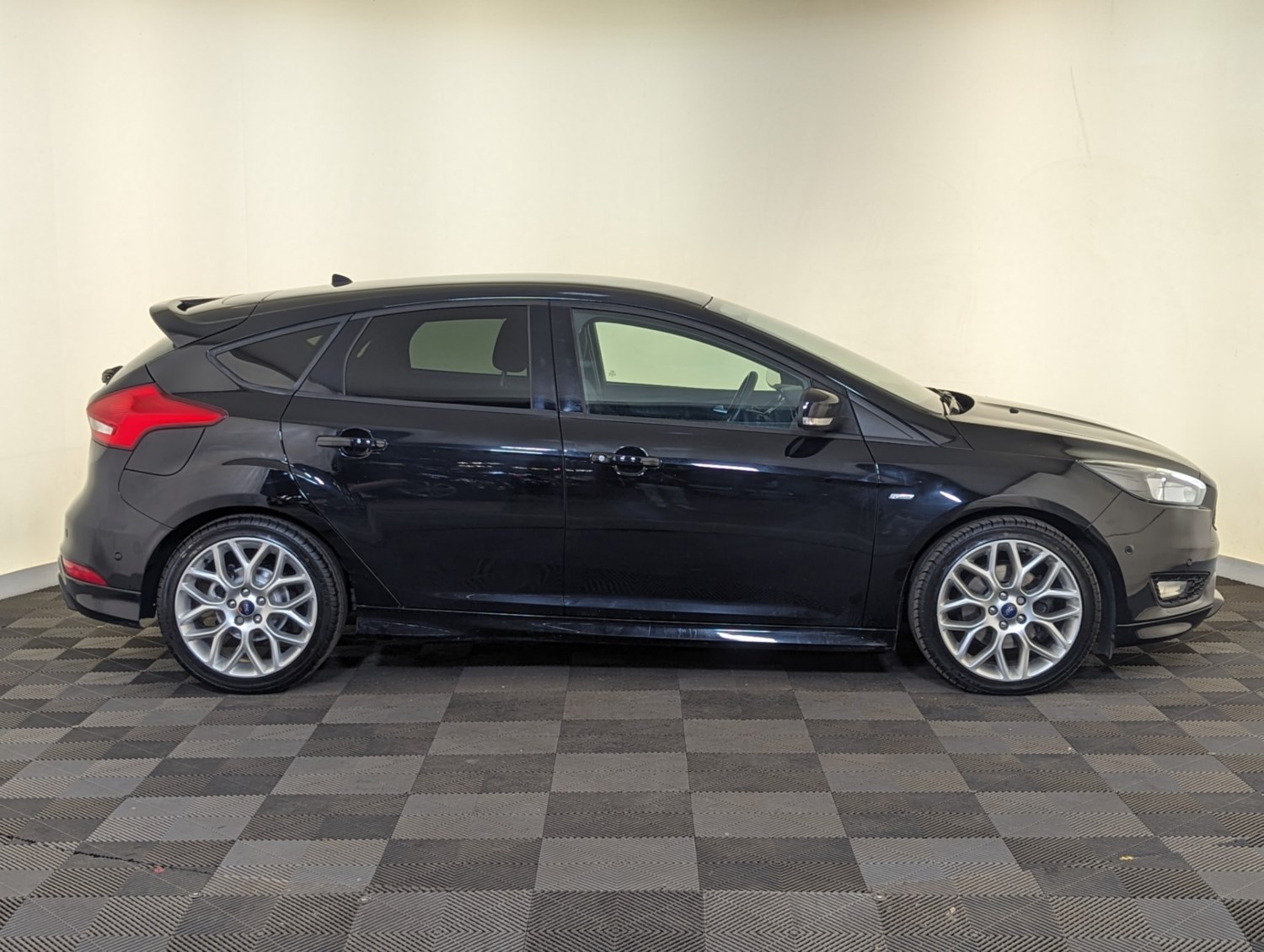 Ford Focus Listing Image