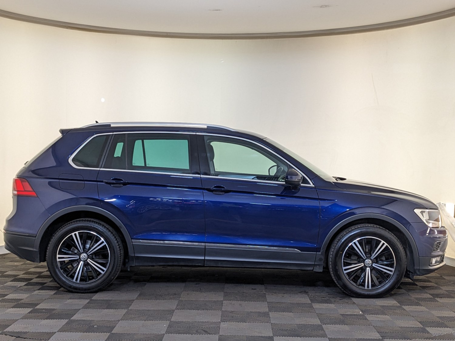 Volkswagen Tiguan Listing Image