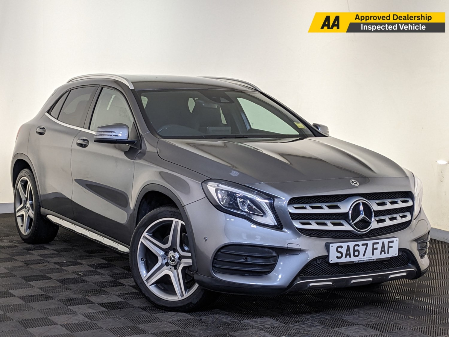 Mercedes-Benz GLA Listing Image