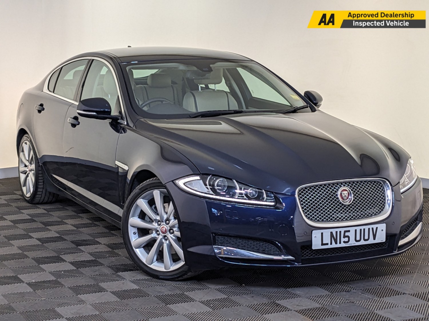 Jaguar XF Listing Image