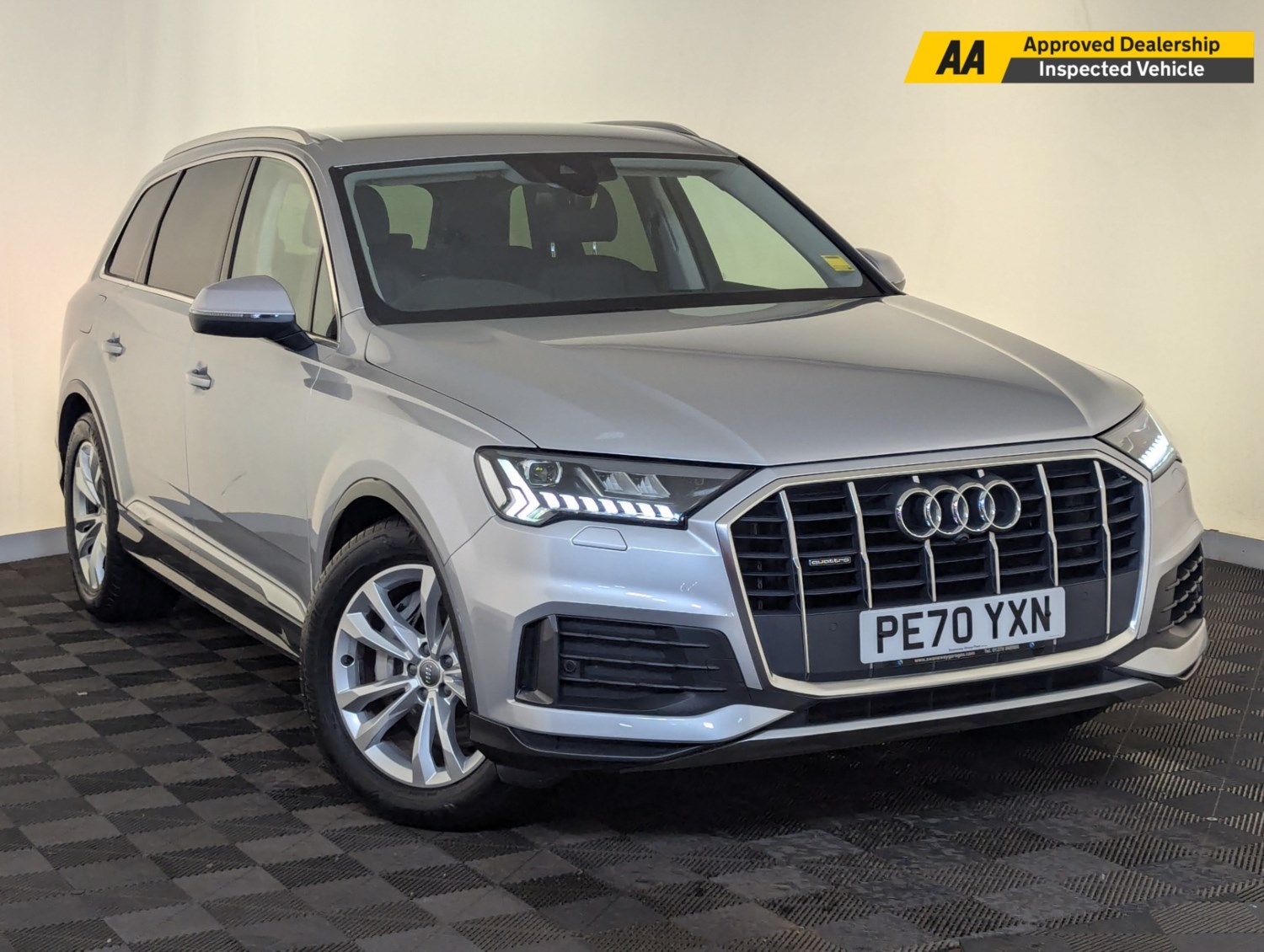 Audi Q7 Listing Image