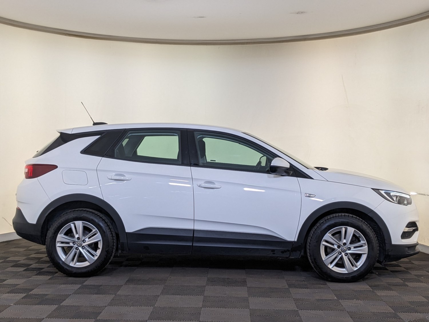 Vauxhall Grandland X Listing Image