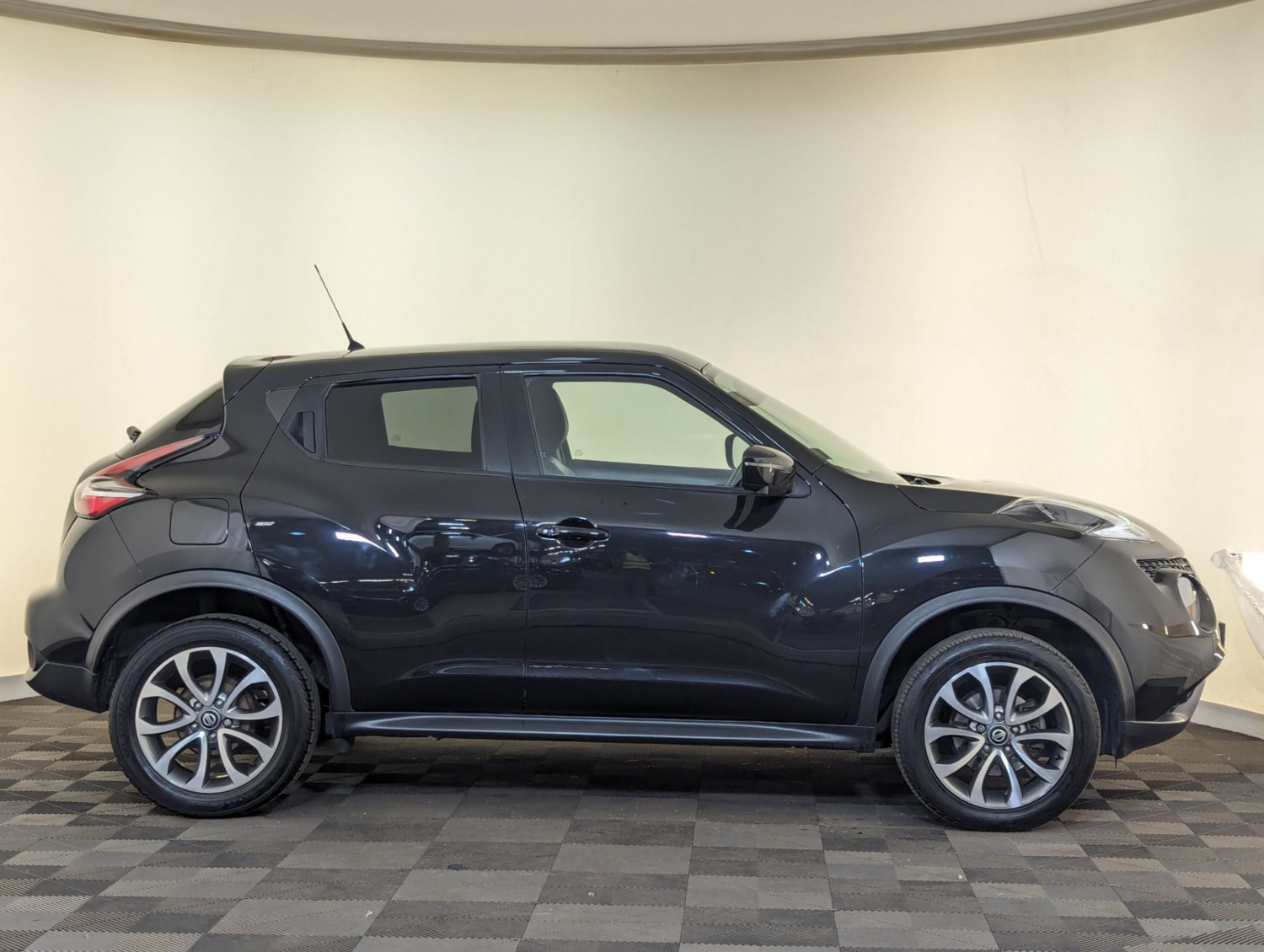 Nissan Juke Listing Image