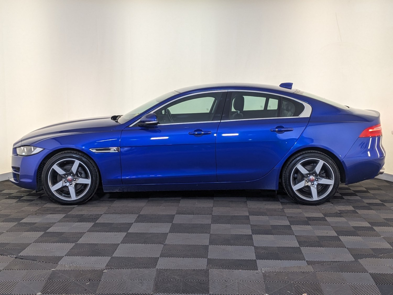 Jaguar XE Listing Image