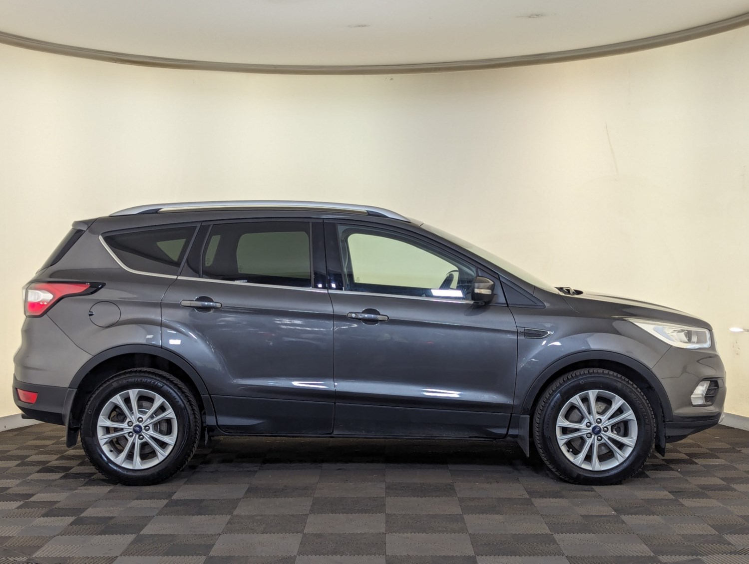 Ford Kuga Listing Image