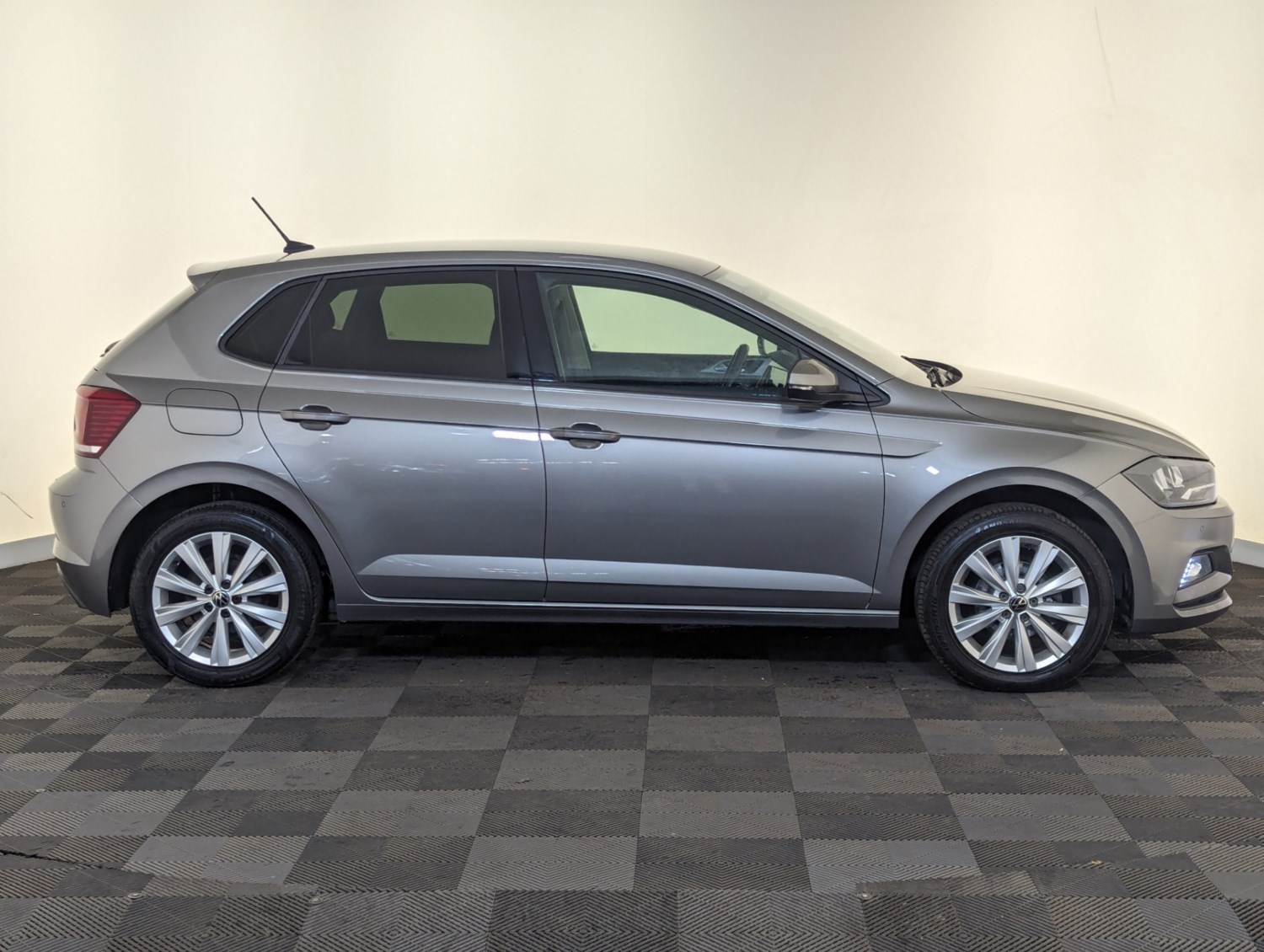 Volkswagen Polo Listing Image