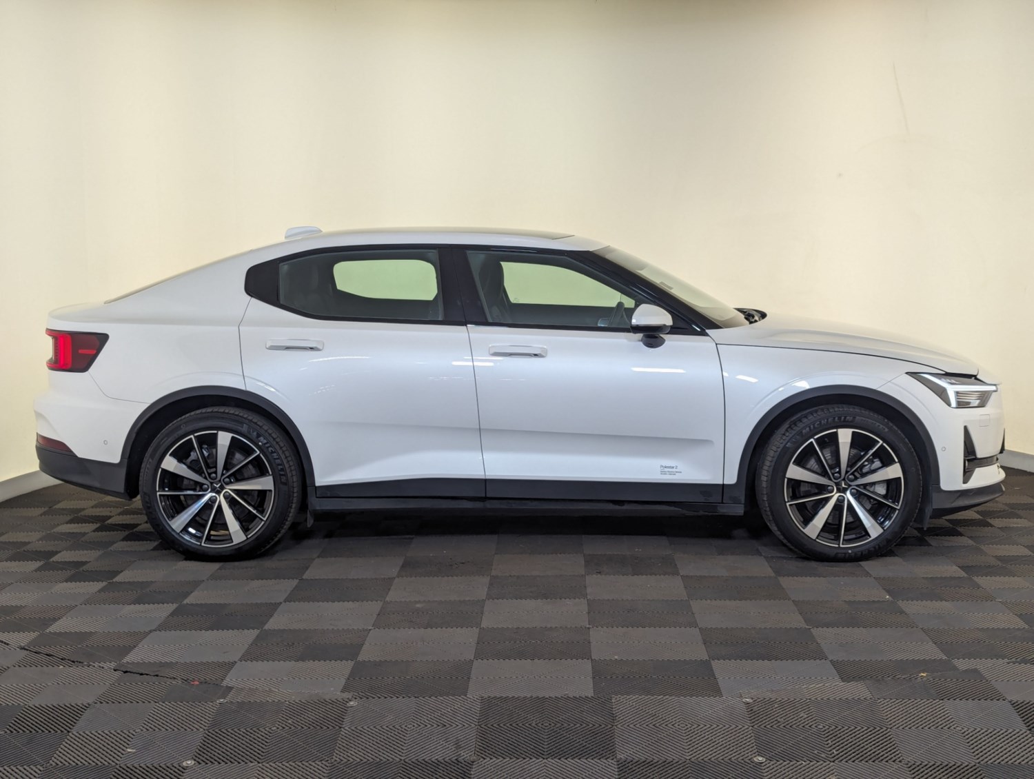 Polestar Polestar 2 Listing Image