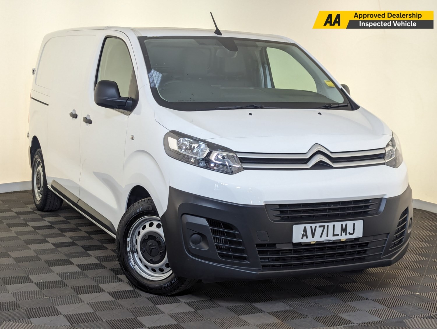 Citroen Dispatch Listing Image