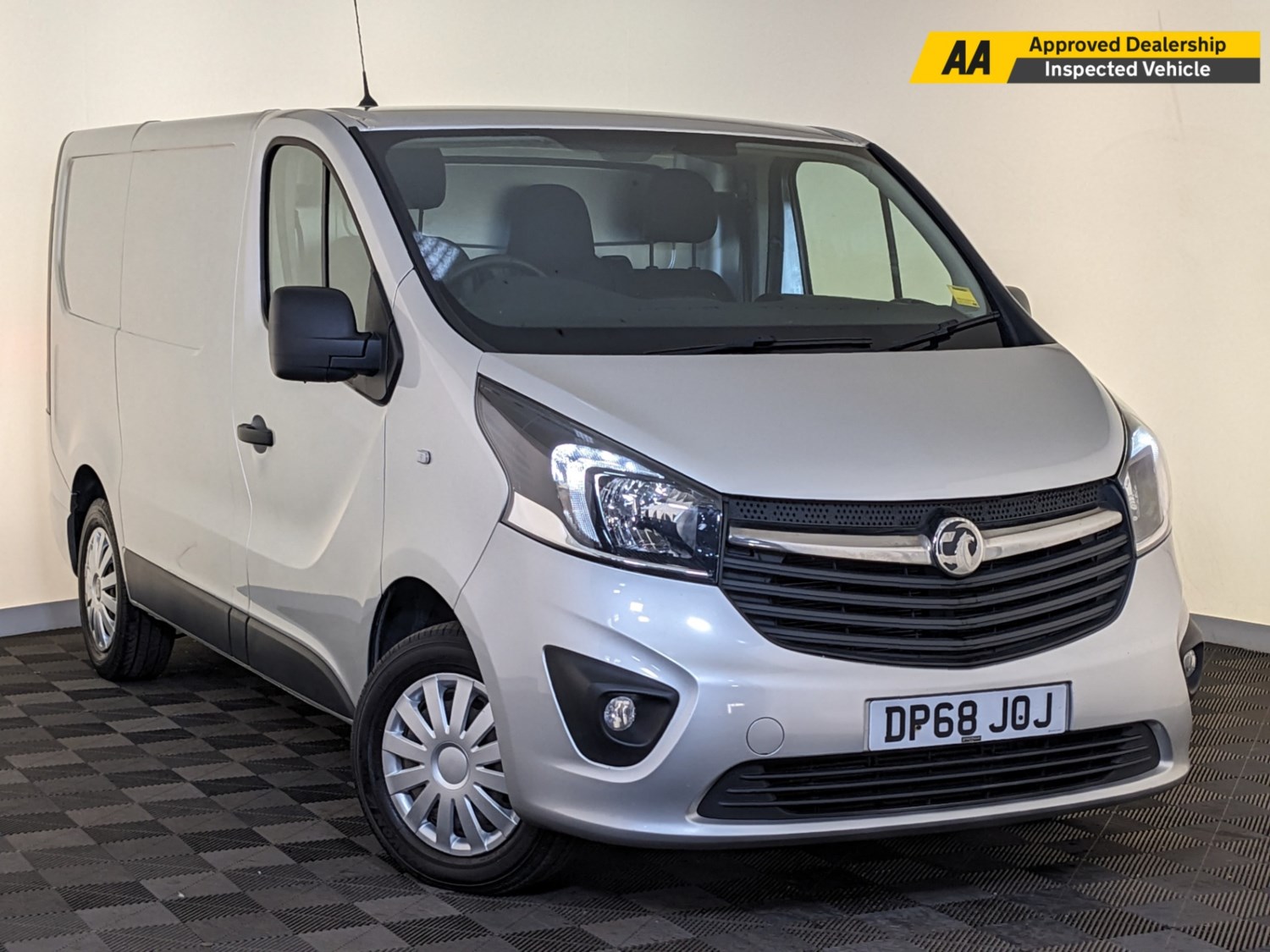 Vauxhall Vivaro Listing Image