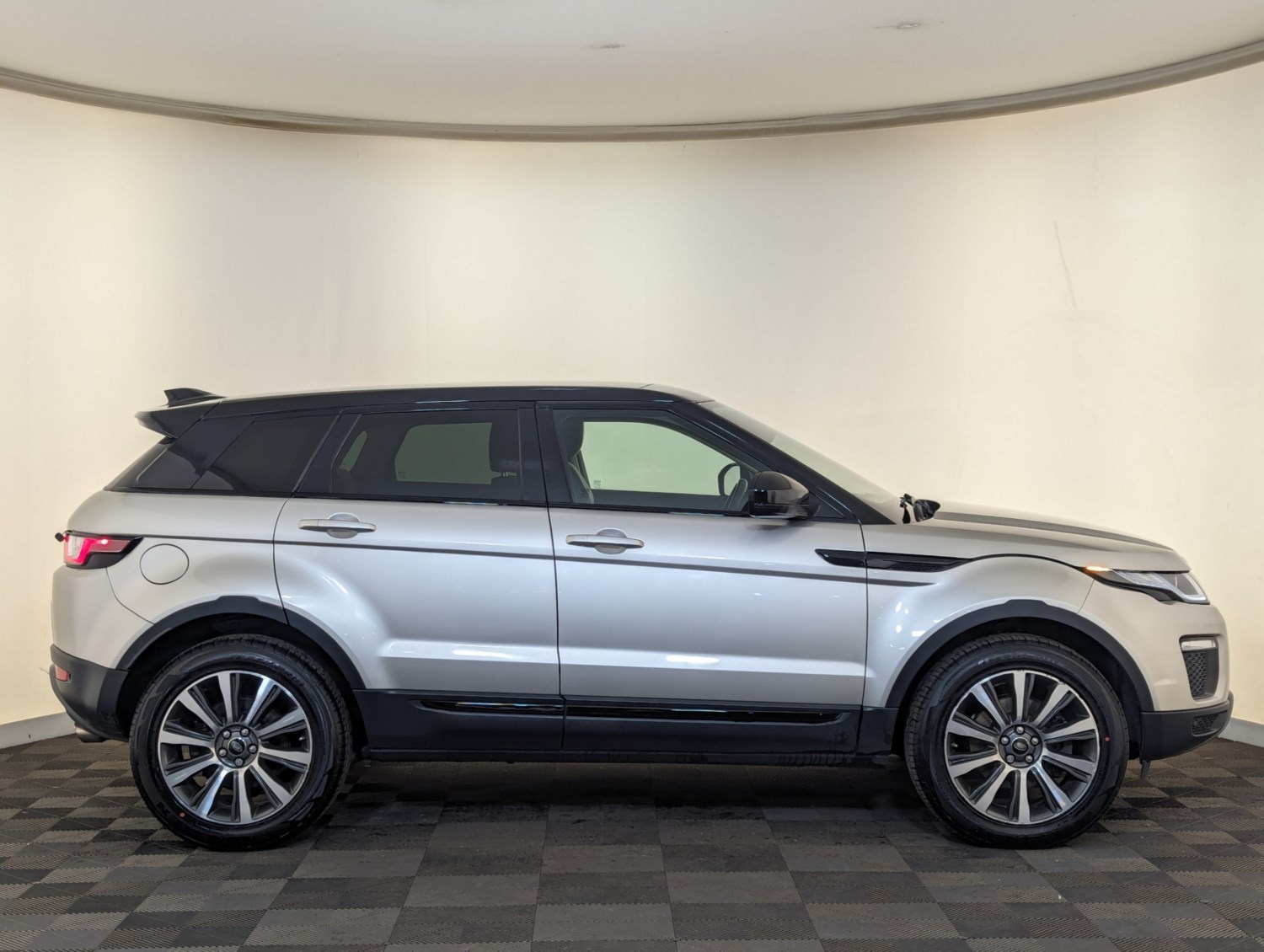 Land Rover Range Rover Evoque Listing Image