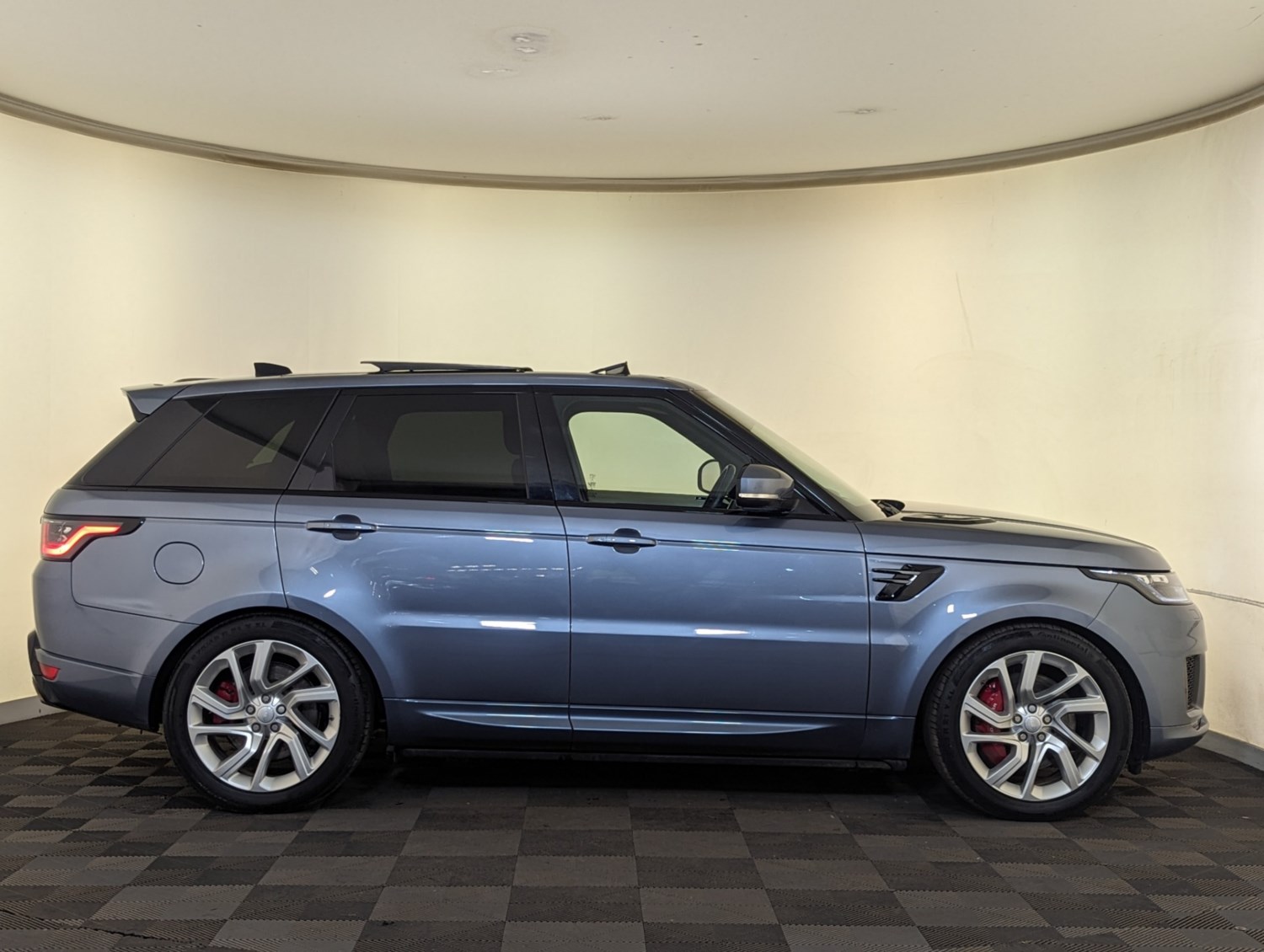 Land Rover Range Rover Sport Listing Image