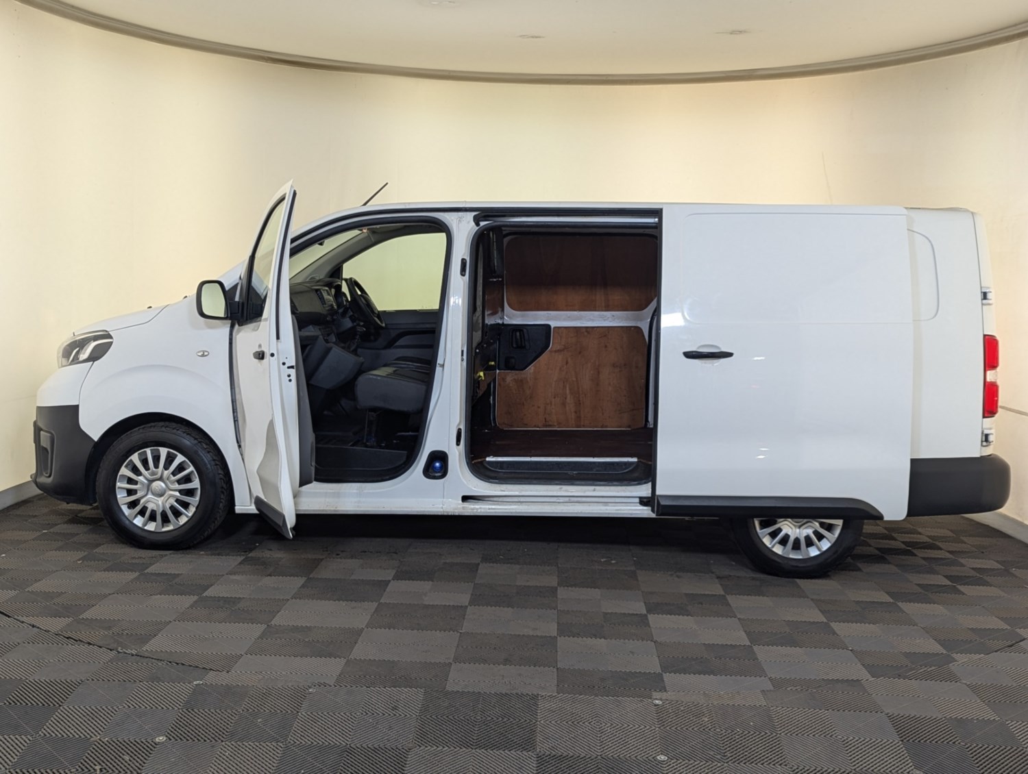 Toyota ProAce Listing Image