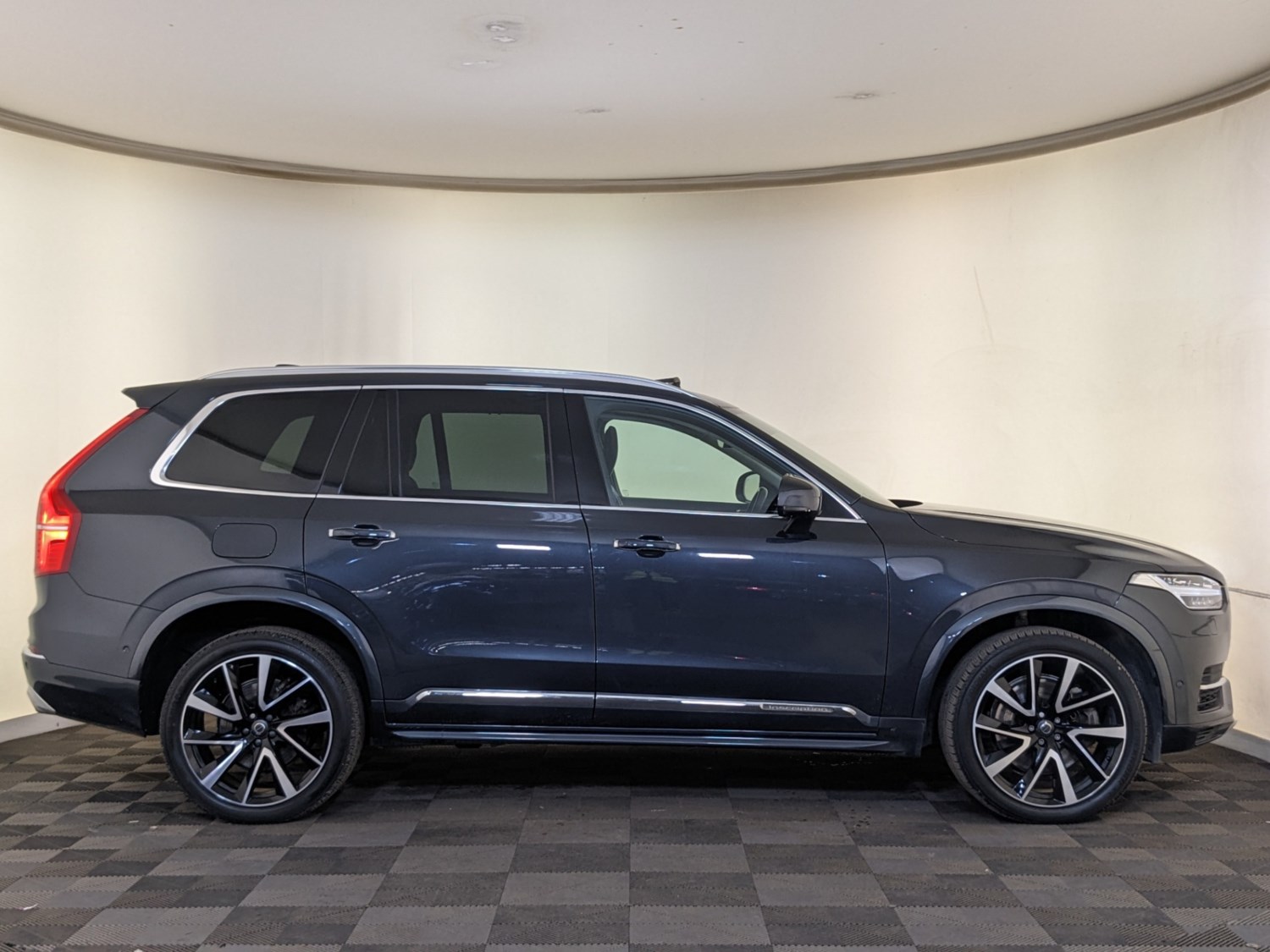 Volvo XC90 Listing Image