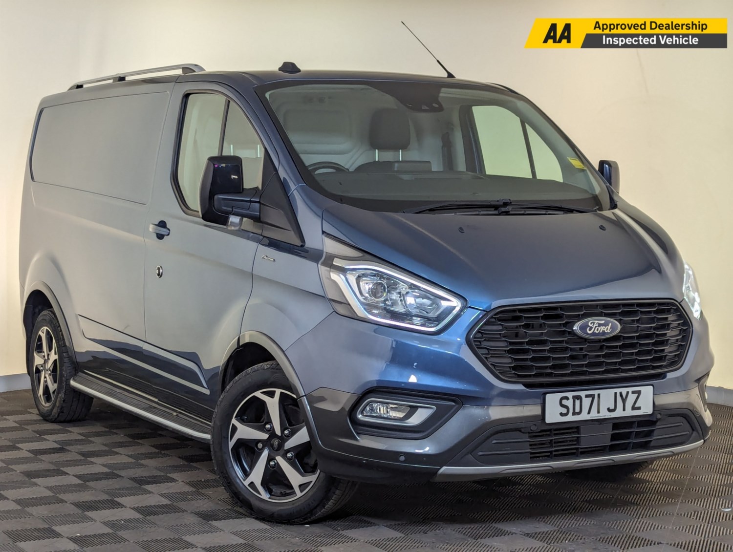 Ford Transit Custom Listing Image