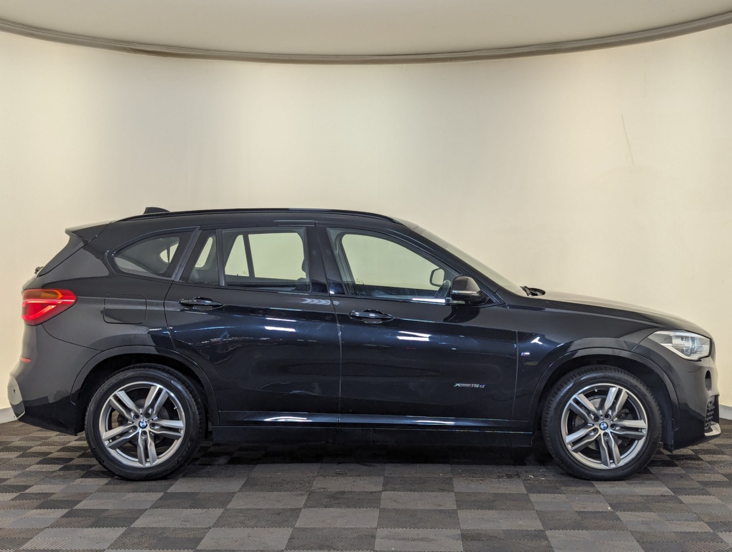 BMW X1 Listing Image