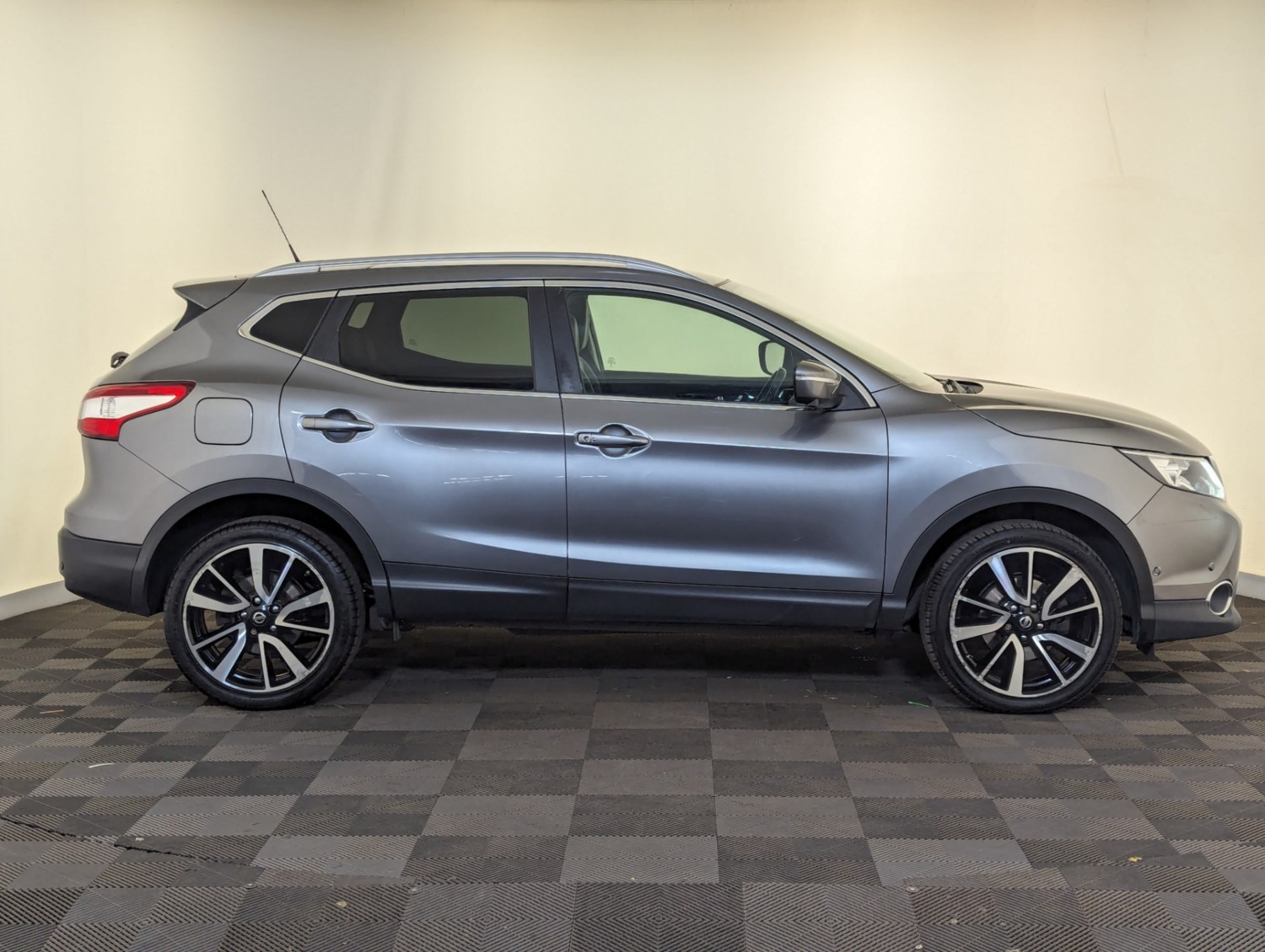 Nissan Qashqai Listing Image